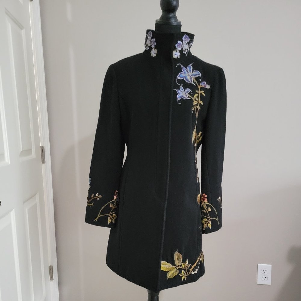 XOXO Embroidered CoT